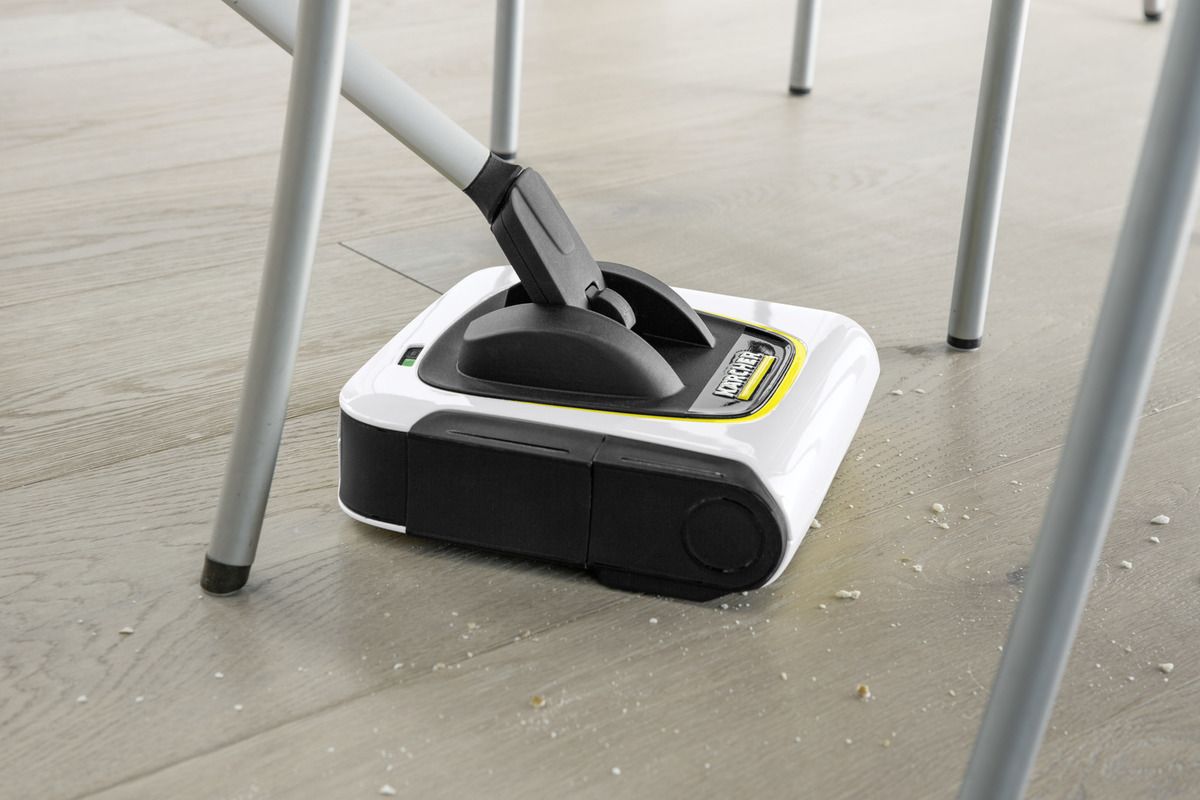 Акумулаторна метла на Karcher KB 5 Cordless